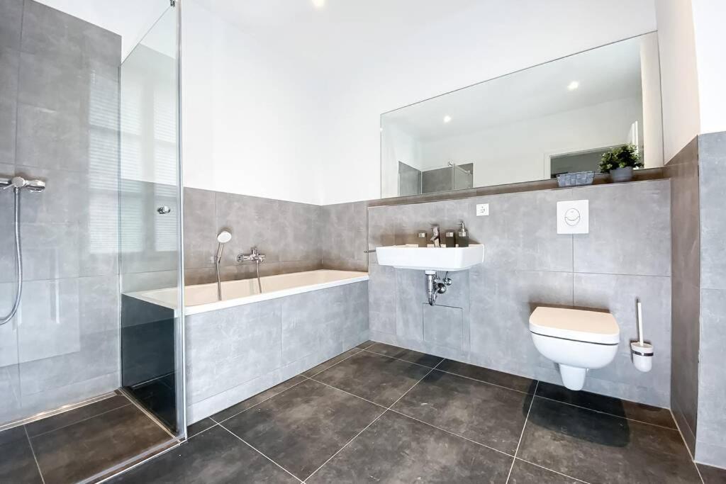 Modernes Luxus-Apartment Im Leipziger Zentrum Esterno foto